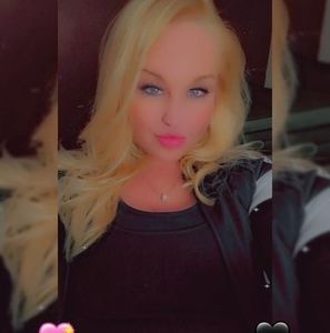 Meet your Posher, Whitney